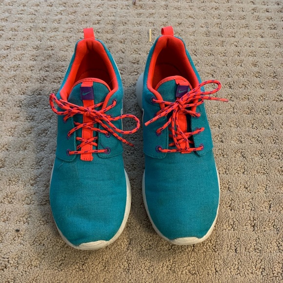 multi colored Nike Roshe - Picture 1 of 4